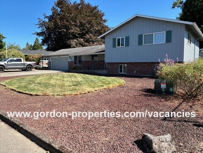 property at 6788 SE Molt St