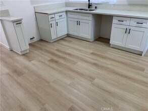 1209 W 40th Pl in Los Angeles, CA - Building Photo - Building Photo