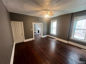3137 Chippewa St in St. Louis, MO - Building Photo - Building Photo