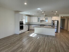 4431 W Jackman St in Lancaster, CA - Building Photo - Building Photo