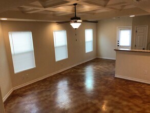 16822 Showdown Path in Selma, TX - Building Photo - Building Photo