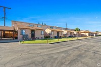 Casitas Alondra in Bellflower, CA - Building Photo - Building Photo