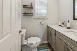 River Point in San Angelo, TX - Foto de edificio - Building Photo