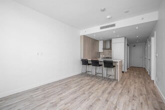 2288 Alpha Ave in Burnaby, BC - Building Photo - Building Photo