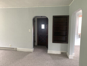1521 E Main St in Oak Hill, WV - Building Photo - Building Photo