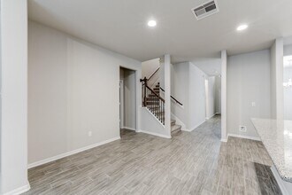951 Willowick Bay Dr in Houston, TX - Building Photo - Building Photo