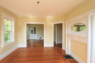19 Park Ave, Unit 3 in Somerville, MA - Building Photo - Building Photo