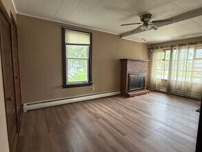 629 Herman Ave, Unit First Floor in Lemoyne, PA - Building Photo - Building Photo