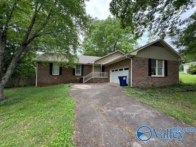 121 Rachel Dr NW in Huntsville, AL - Building Photo