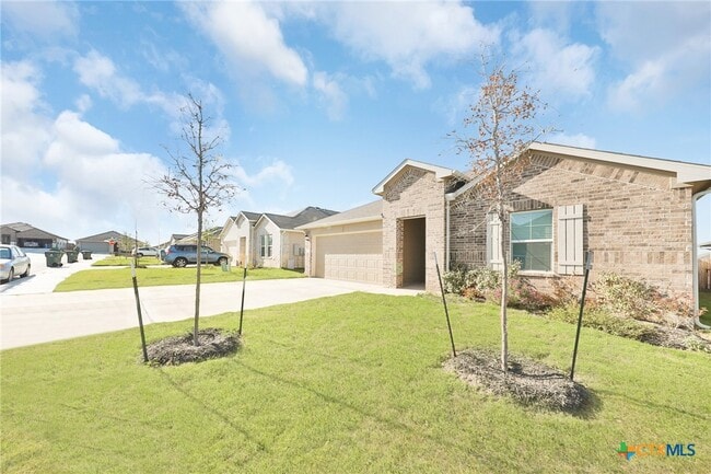 property at 813 Indigo Wy