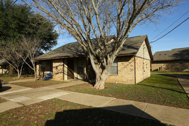 Martindale Apartments in Maxwell, TX - Building Photo - Building Photo