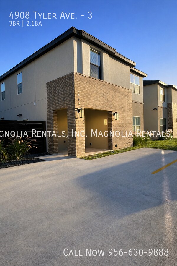 4908 Tyler Ave, Unit 3 in McAllen, TX - Foto de edificio - Building Photo