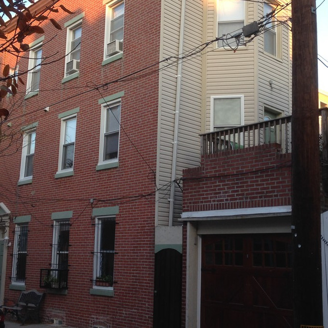 2324 Parrish St in Philadelphia, PA - Building Photo