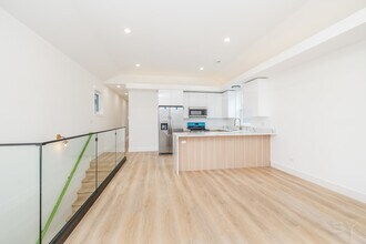 1245 S Fairfield Ave in Chicago, IL - Building Photo - Building Photo