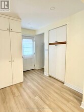 61 Parkside Dr in Newmarket, ON - Building Photo - Building Photo