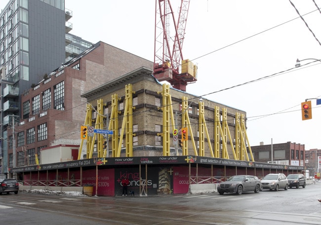 King Plus Condos in Toronto, ON - Building Photo - Building Photo