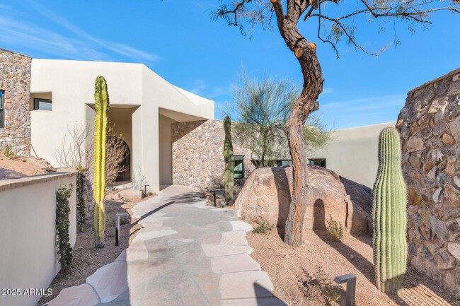 property at 5810 E Cholla Ln