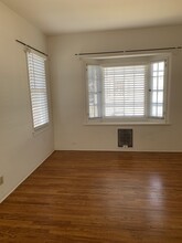 410 N Euclid Ave in Pasadena, CA - Building Photo - Building Photo