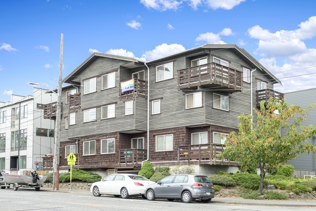 Phinney Apartments in Seattle, WA - Building Photo - Building Photo