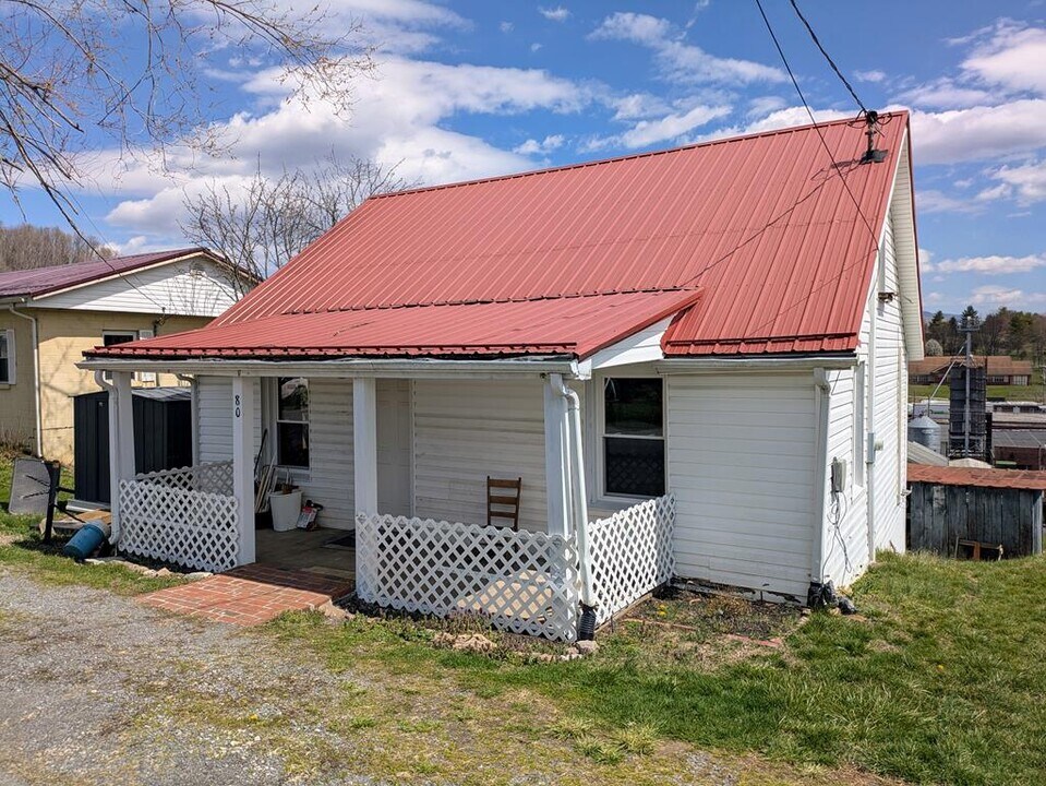 80 Court Ave in Lebanon, VA - Building Photo