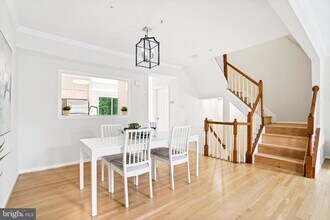 9821 Tiffany Hill Ct in Bethesda, MD - Building Photo - Building Photo