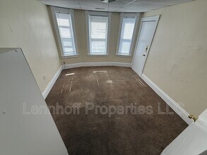 82 Gershom Ave in Lowell, MA - Building Photo - Building Photo