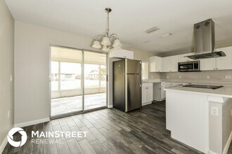 1308 SE 32nd Terrace in Cape Coral, FL - Building Photo - Building Photo