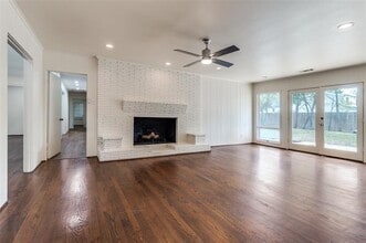 6034 Prestonshire Ln in Dallas, TX - Building Photo - Building Photo