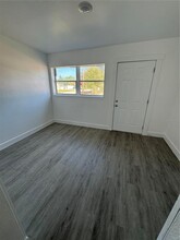 3124 W IVY St in Tampa, FL - Building Photo - Building Photo
