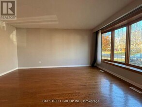 632 Ardleigh Crescent in Burlington, ON - Building Photo - Building Photo