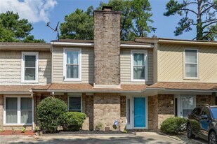 502 Benlea Ct in Virginia Beach, VA - Building Photo