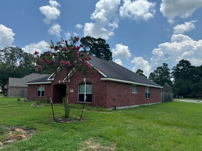 property at 16602 N Quadrant Ct