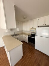 6815 Remmet Ave in Los Angeles, CA - Building Photo - Building Photo