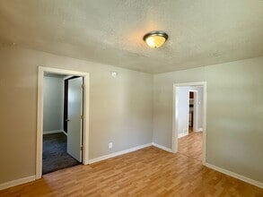 1646 Greenwood in Wichita, KS - Building Photo - Building Photo