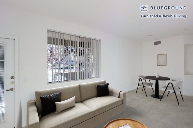 3200 Rubino Dr in San Jose, CA - Building Photo - Building Photo