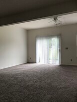 4128 Otter Creek Dr in Amelia, OH - Building Photo