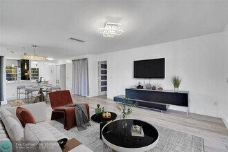 21338 Juego Cir in Boca Raton, FL - Building Photo - Building Photo