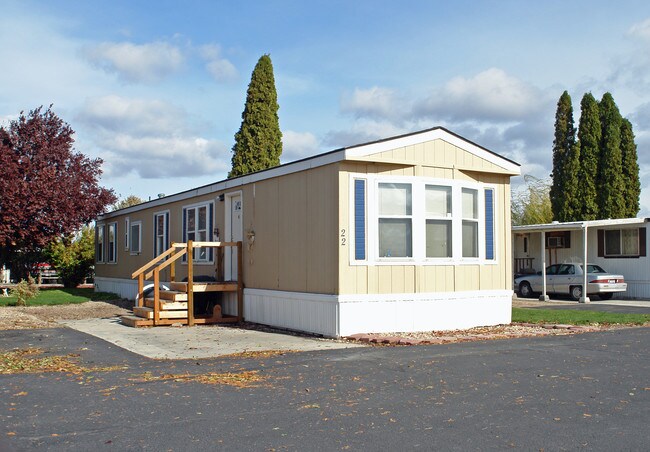 Christi's Mobile Home Park in Caldwell, ID - Building Photo - Building Photo