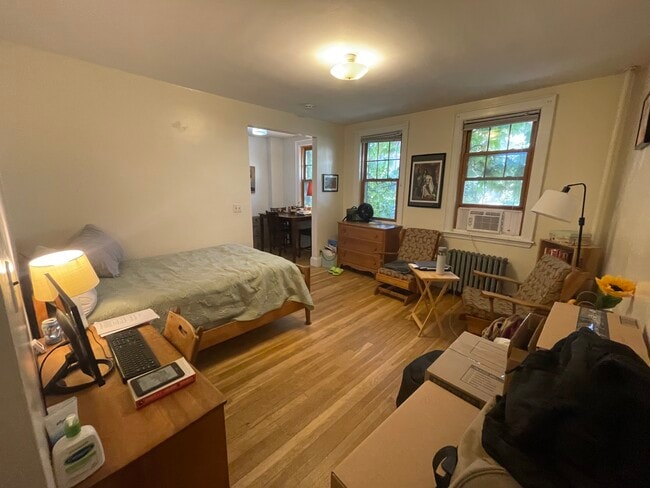 52 Strathmore Rd, Unit 24