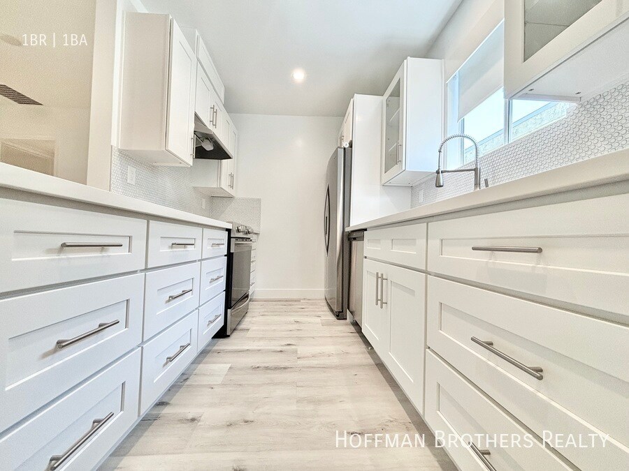 605 San Vicente Blvd-Unit -108A in Santa Monica, CA - Building Photo