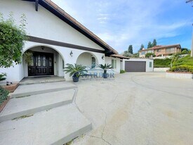 2300 Sparta Dr in Rancho Palos Verdes, CA - Building Photo
