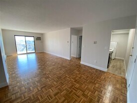 2353 Massachusetts Ave, Unit 56 in Cambridge, MA - Building Photo