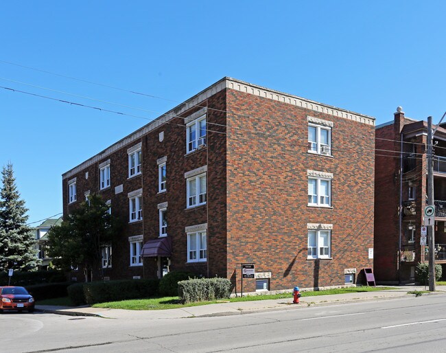 99-101 Connaught Ave S
