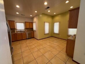 363 Taylor Rd in Los Lunas, NM - Building Photo - Building Photo