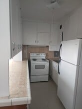 226 W Washington St, Unit 102 in Bath, NY - Building Photo - Building Photo
