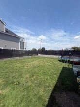 60 Beach Rd, Unit #1 in Revere, MA - Foto de edificio - Building Photo