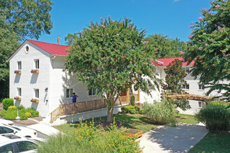 The Wilson Apartments in Carrboro, NC - Building Photo - Building Photo