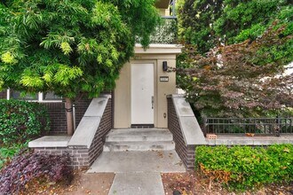 1107 66th St in Oakland, CA - Building Photo - Building Photo