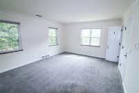 885 Zan Ct, Unit #2 in Cincinnati, OH - Foto de edificio - Building Photo