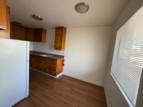 1515 Harmon St, Unit 6 in Berkeley, CA - Foto de edificio - Building Photo